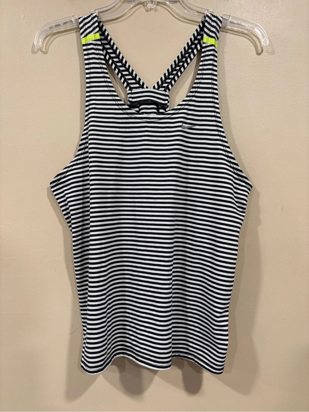Nike Women’s Regular Dri-Fit Black & White Striped Tank Size M